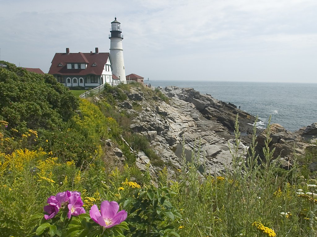 Portland (Maine) lighthouse  Click for next photo.