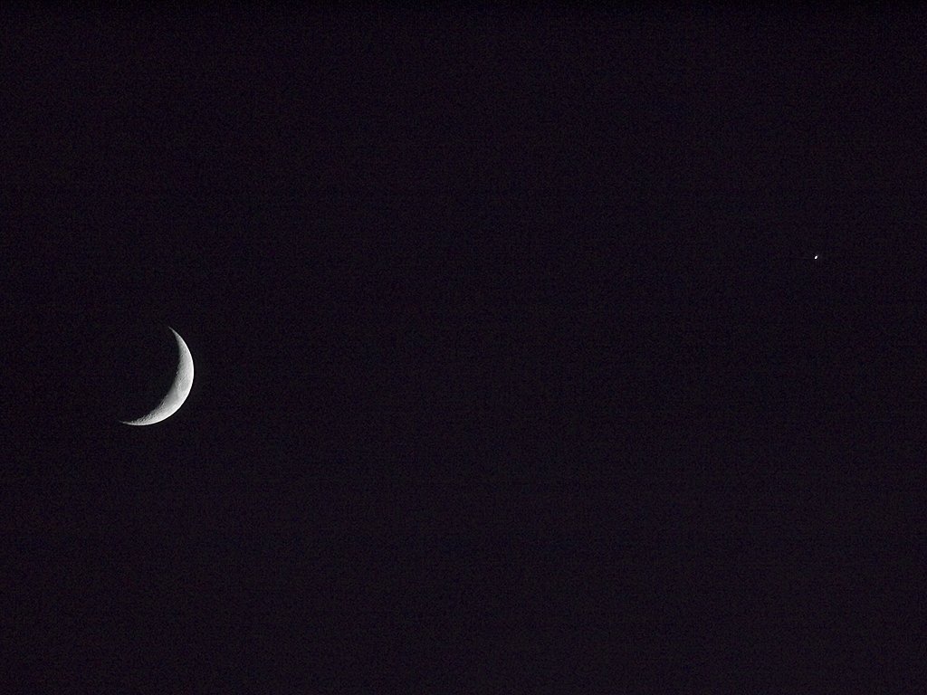Crescent Moon and Venus.  Click for next photo.