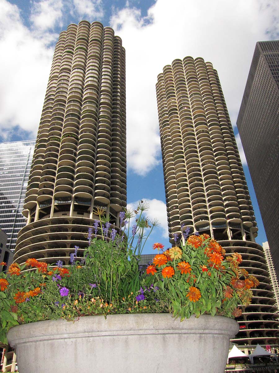 Marina Towers, Chicago.  Click for next photo.