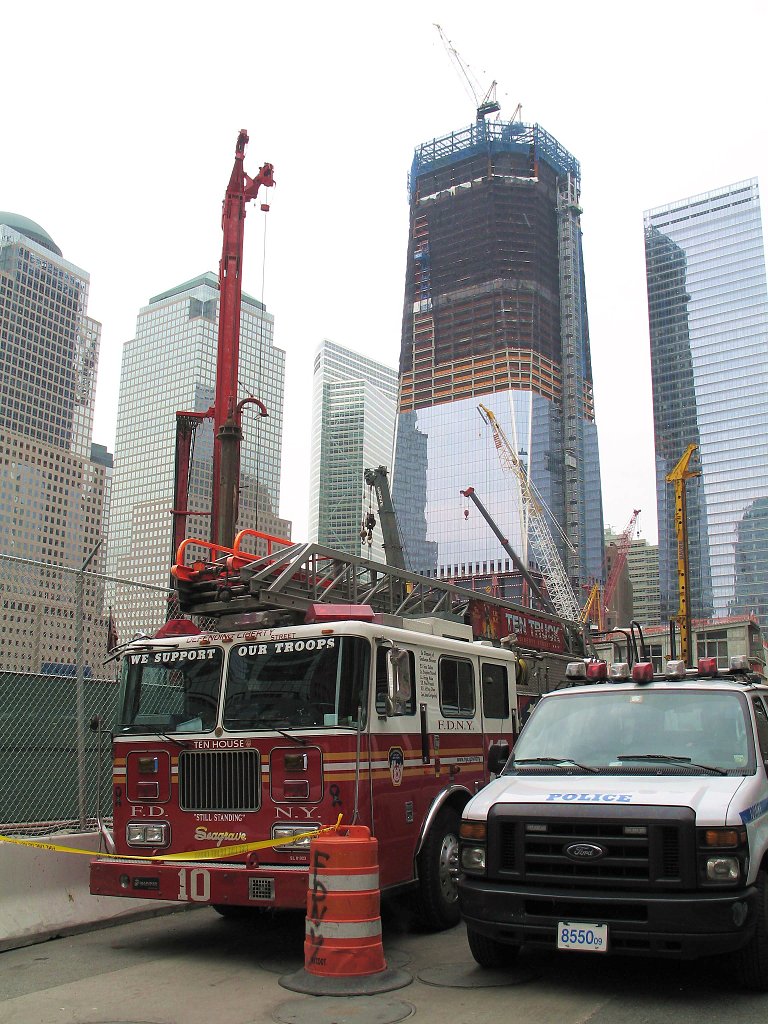1 WTC the day after the terrorist was taken out.  Click for next photo.