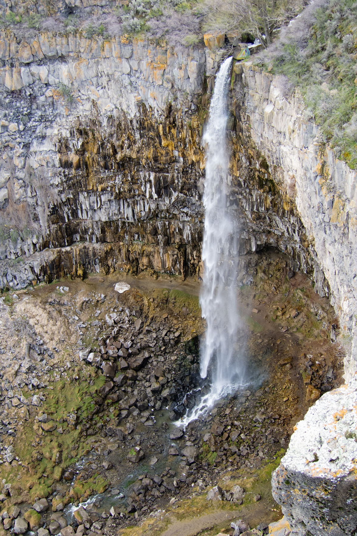 Pillar Falls, Idaho.  Click for next photo.