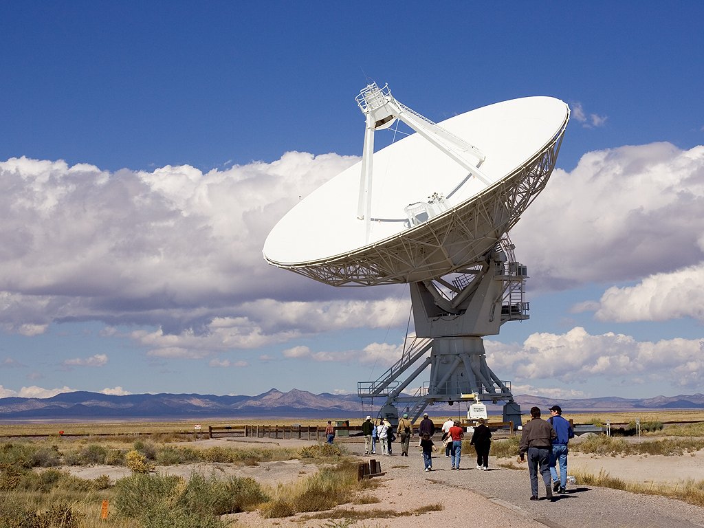 Very Large Array, National Radio Astronomy Observatory near Socorro, New Mexico.  Click for next photo.