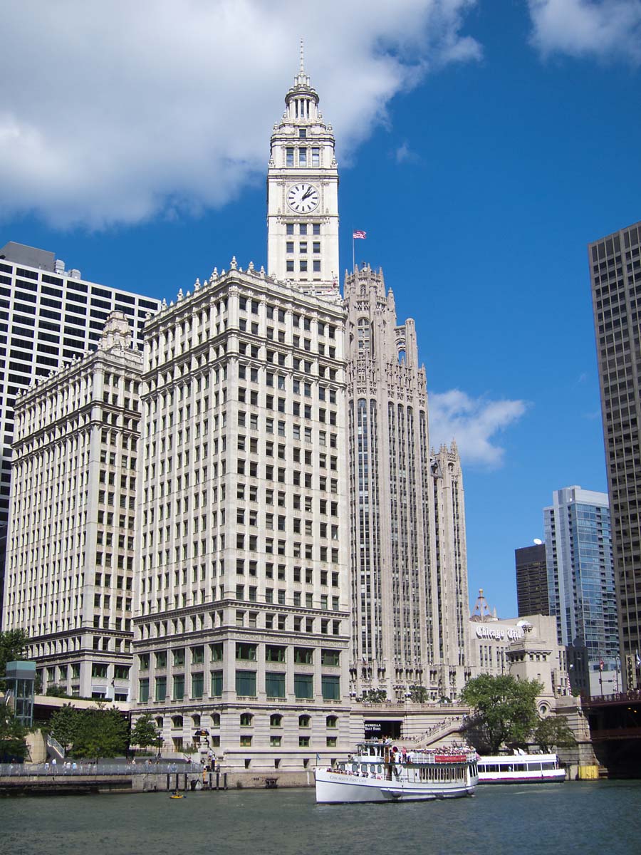 Wrigley Building, Chicago.  Click for next photo.