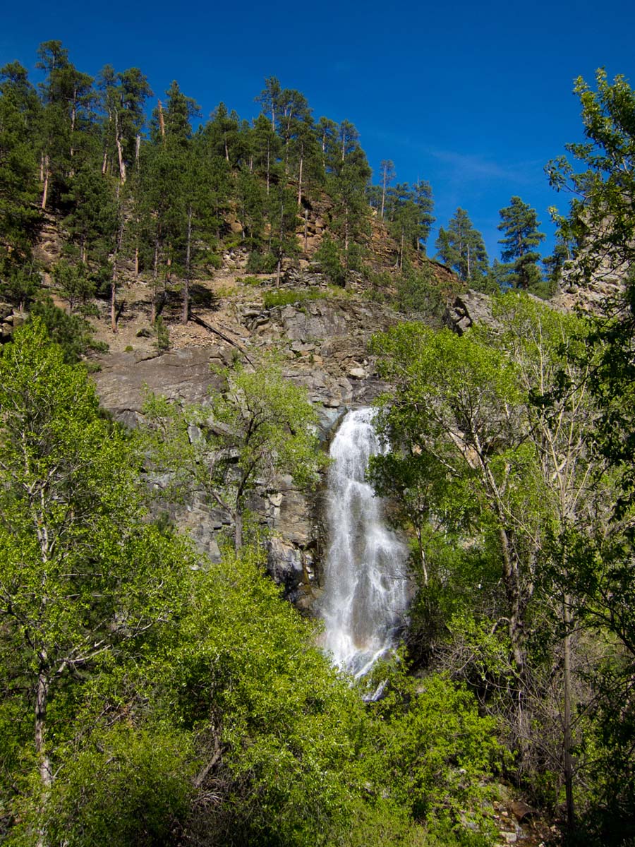 On the way to Montana, Bridal Veil Falls, Spearfish Canyon, SD.  Click for next photo.