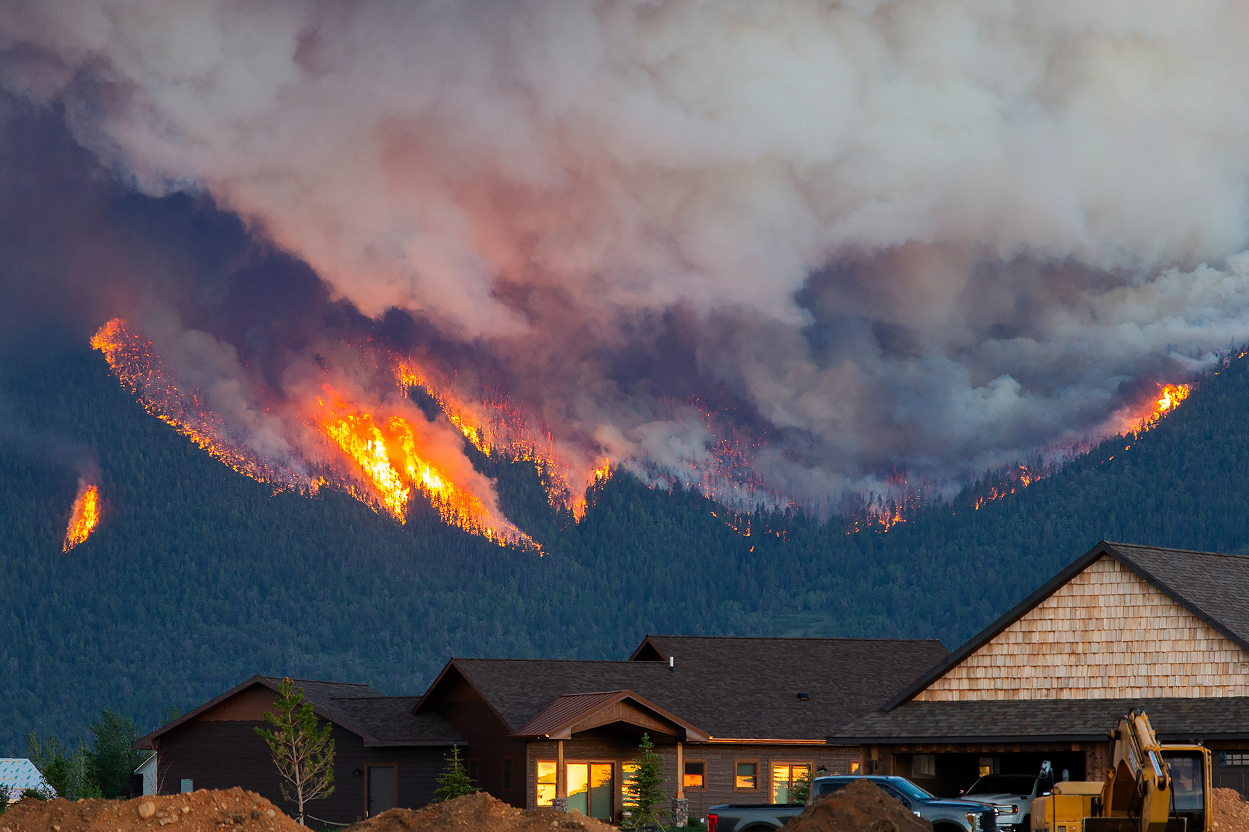 Robertson Draw Fire, Red Lodge, Montana.  Click for next photo.