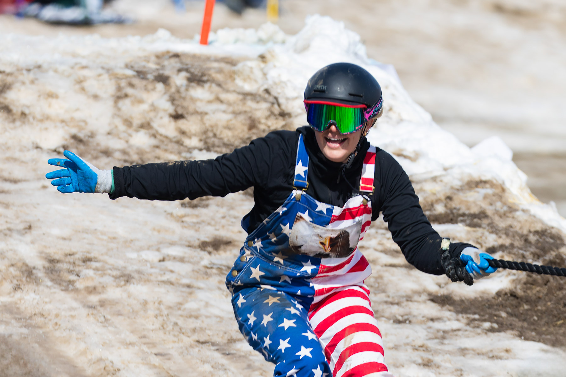 She made it around, Ski Joring National Finals.  Click for next photo.