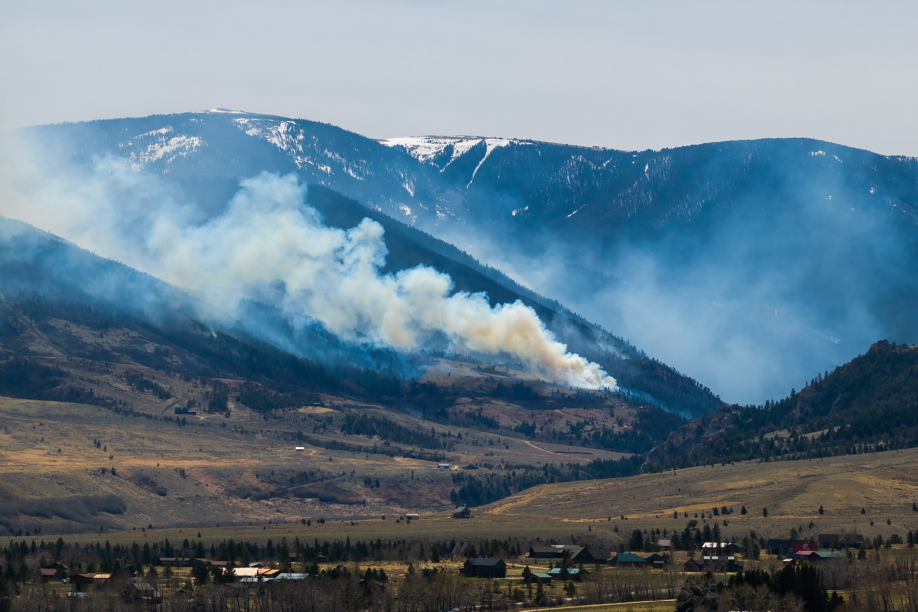 Smoke from the East Side Fire on the second day.  Click for next photo.